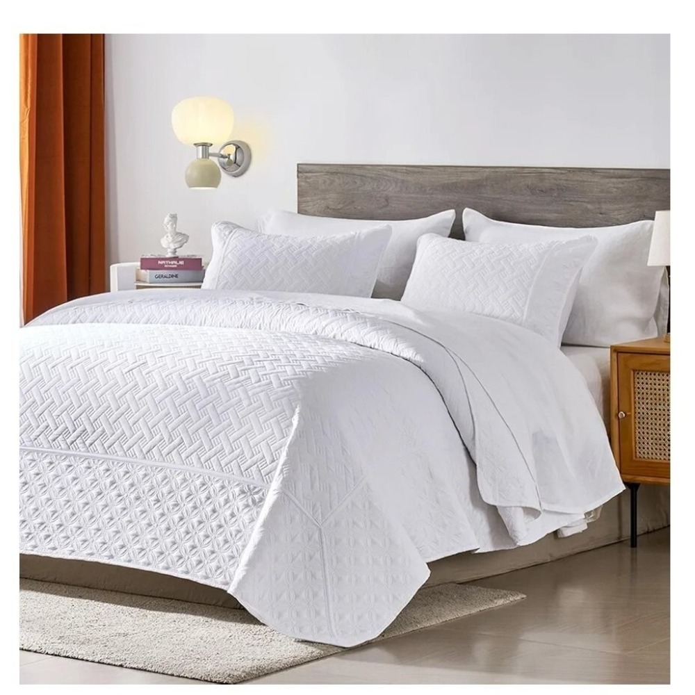 Quilt Set 3 Piece Soft Microfiber White Basket Weave Bedspread Size King White